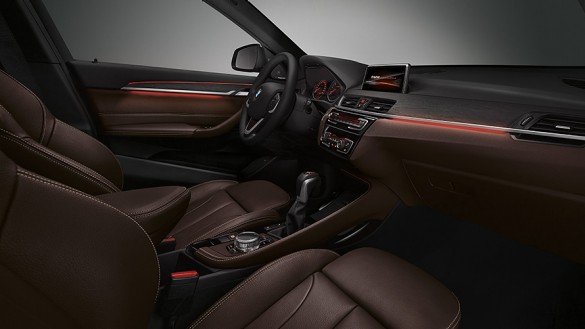 BMWX1内装画像