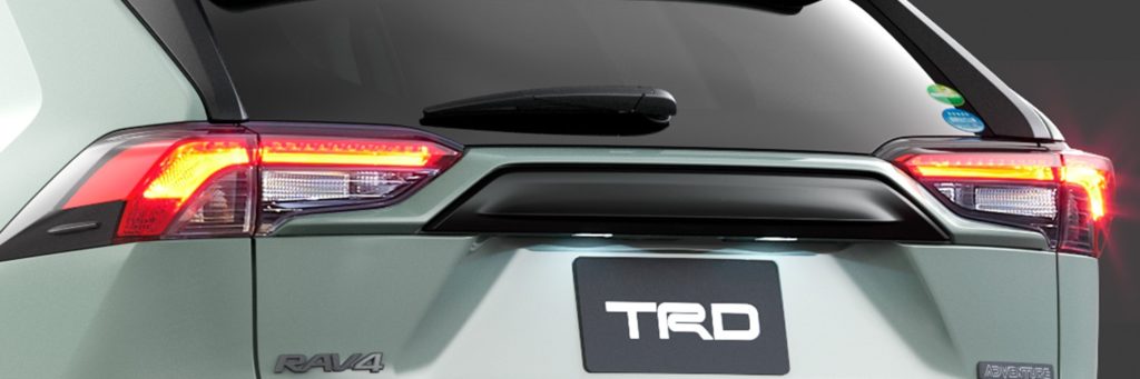 新型RAV4カスタムドレスアップカーTRD